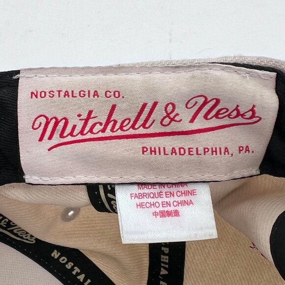 Mitchell & Ness Chicago Bulls 30th Anniversary Cap Hat Adjustable Snapback 1996 - Picture 7 of 16